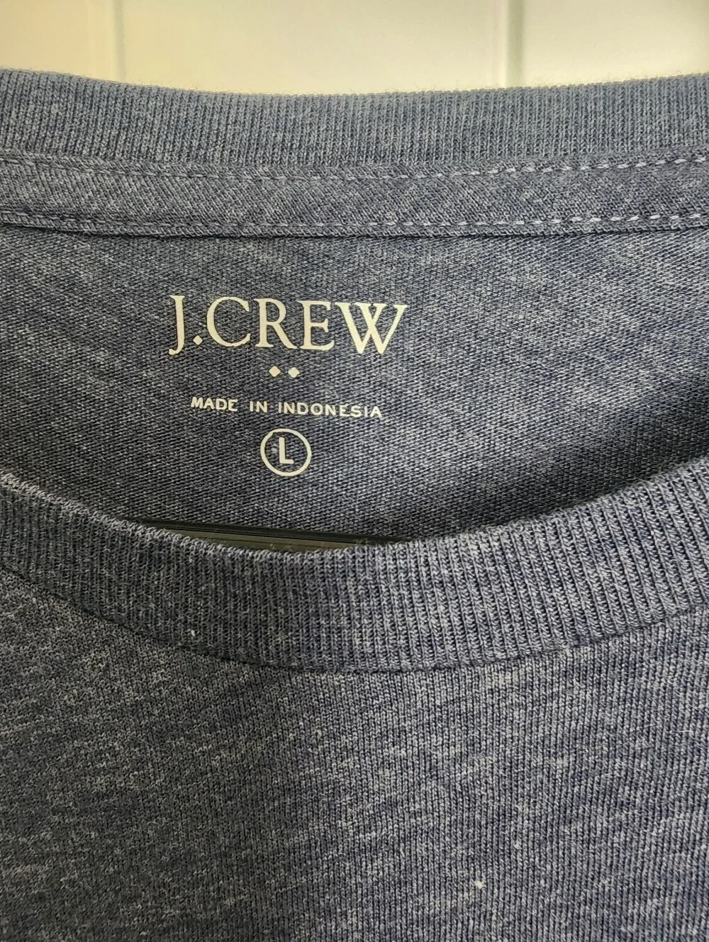 J Crew T-Shirt With Red Crab